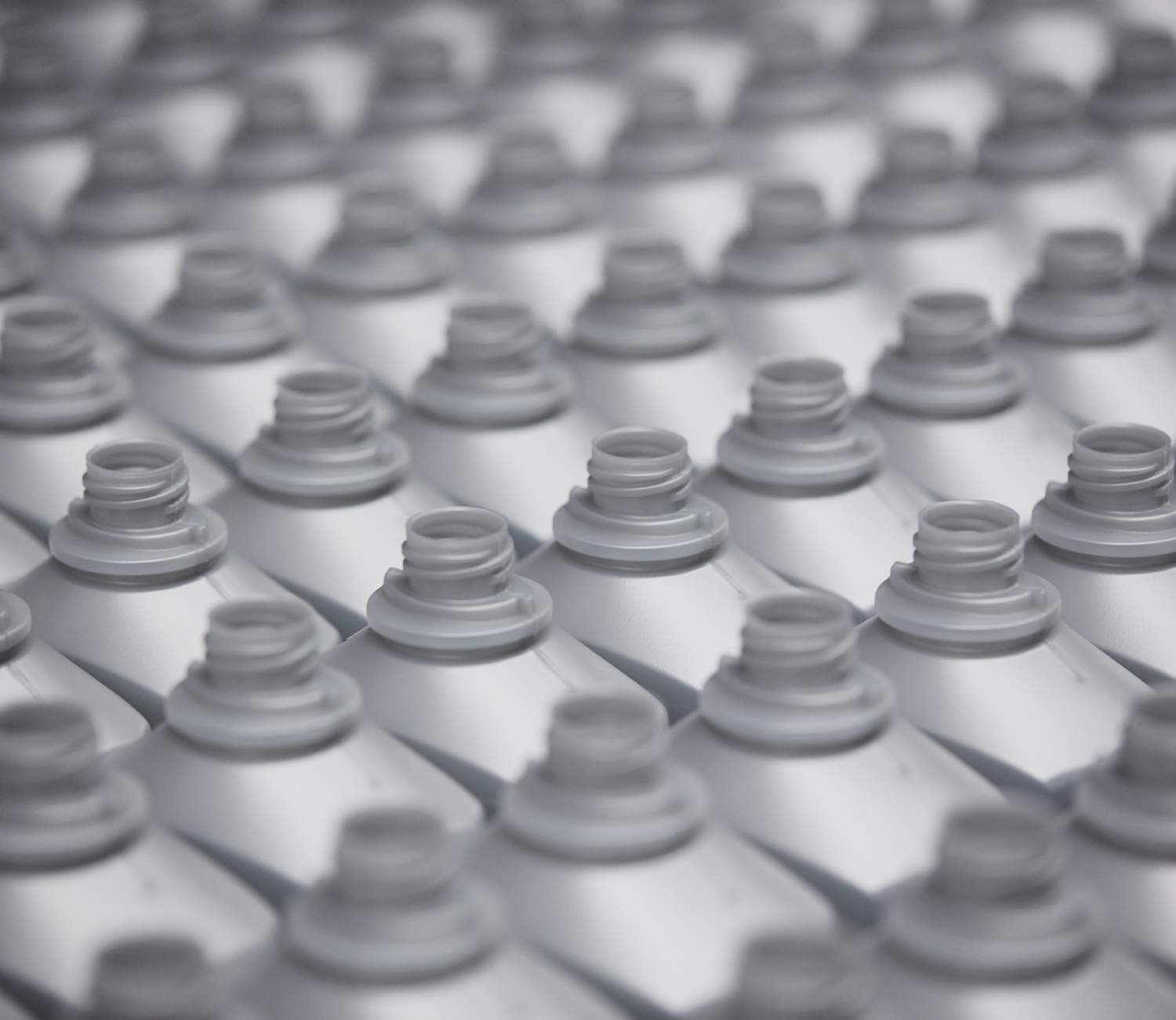 silver plastic bottles 