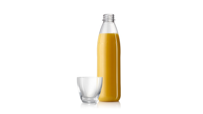 Reusable PET bottle for milk and sensitive beverages